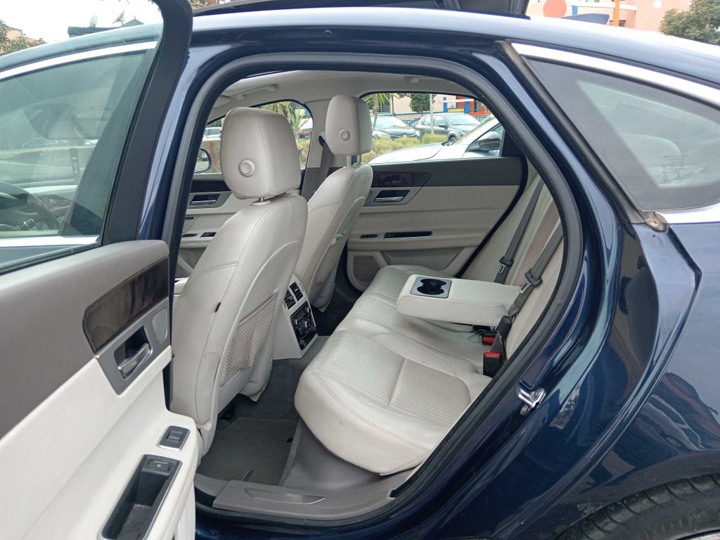 JAGUAR XF 2018