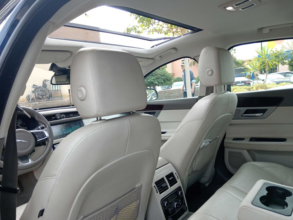 JAGUAR XF 2018