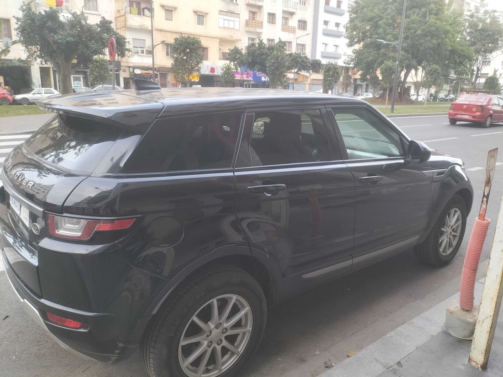 LAND-ROVER Evoque 2017
