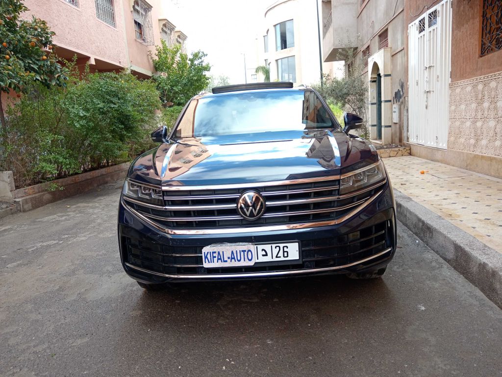 VOLKSWAGEN Touareg 2024