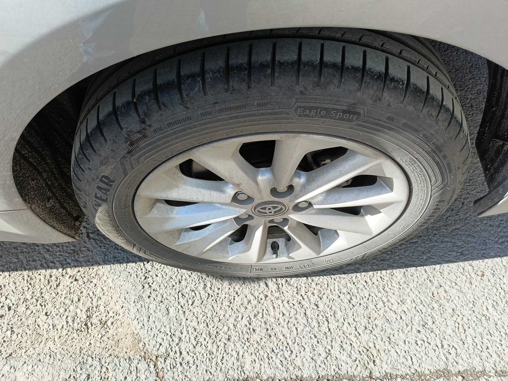 TOYOTA Corolla Prestige 2019