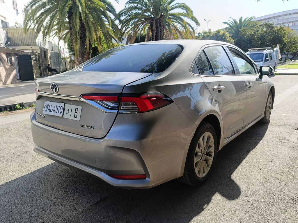 TOYOTA Corolla Prestige 2019