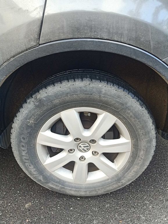 VOLKSWAGEN Touareg 2014