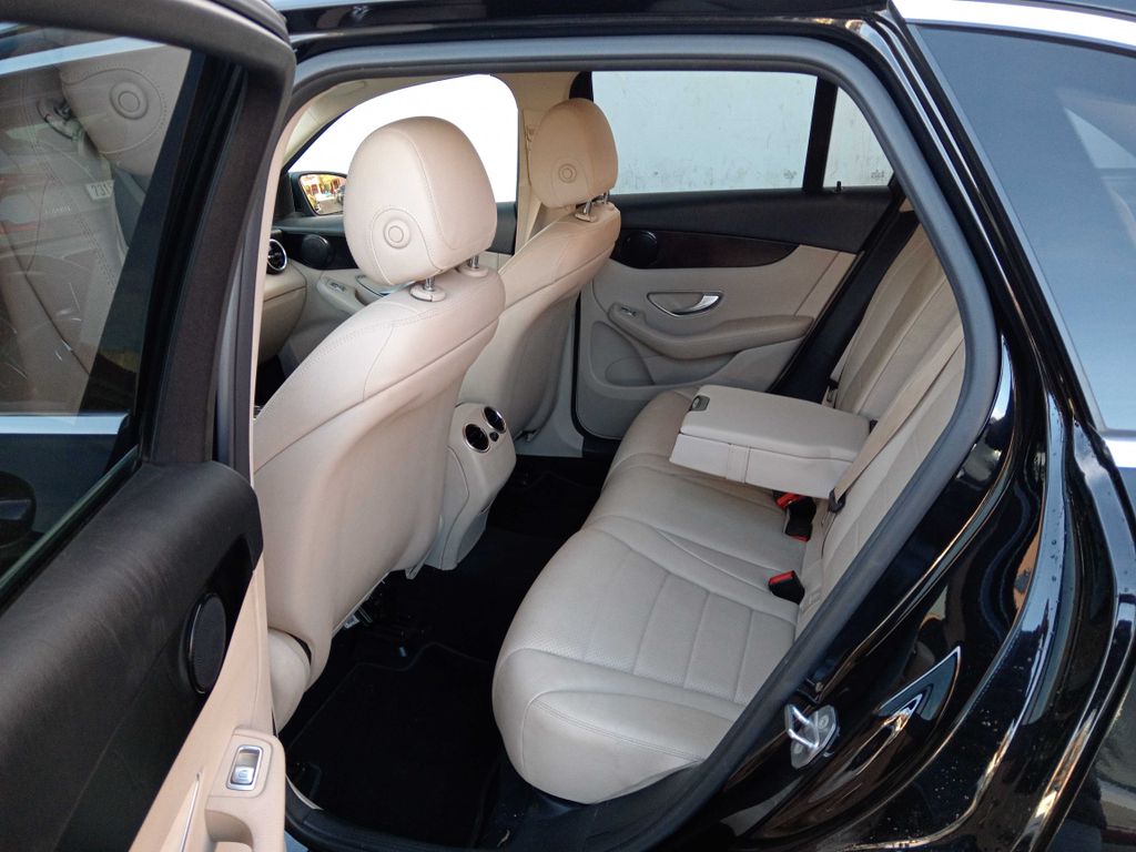 MERCEDES-BENZ GLC 2016
