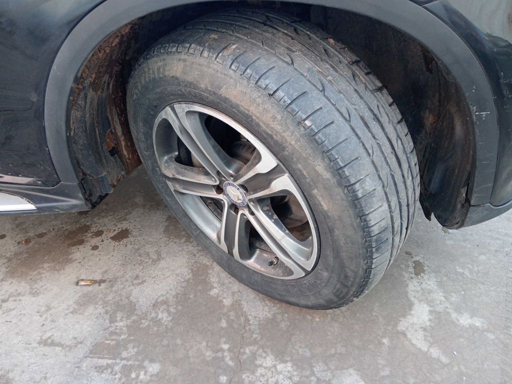 MERCEDES-BENZ GLC 2016