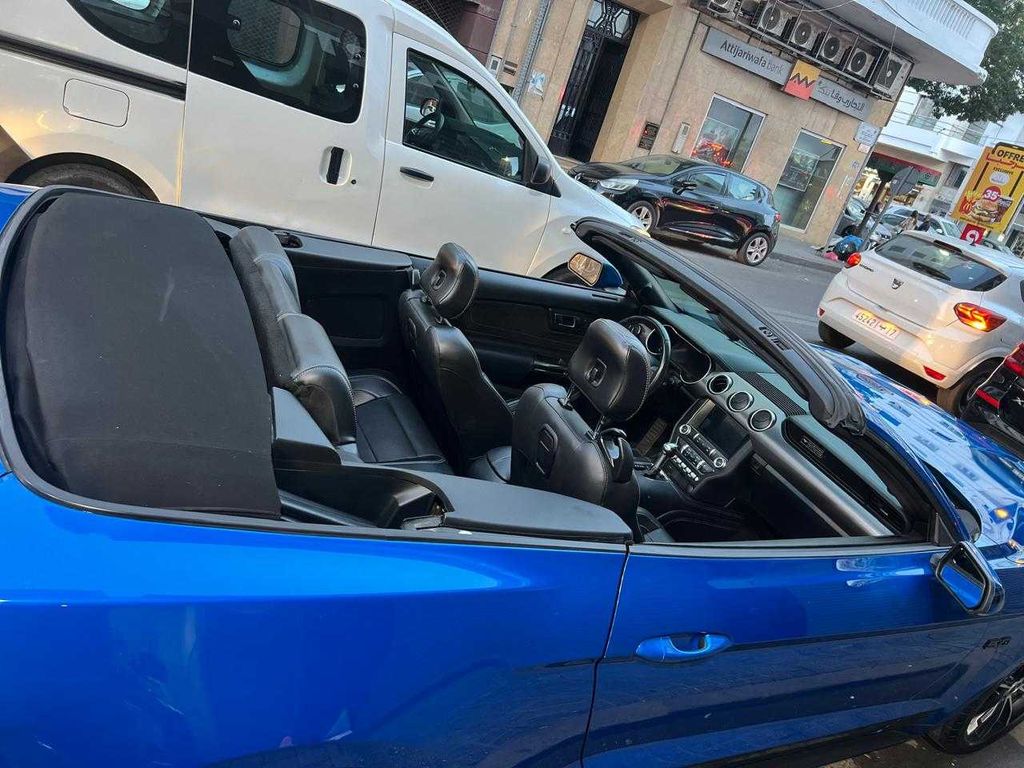 FORD Mustang Convertible 2021