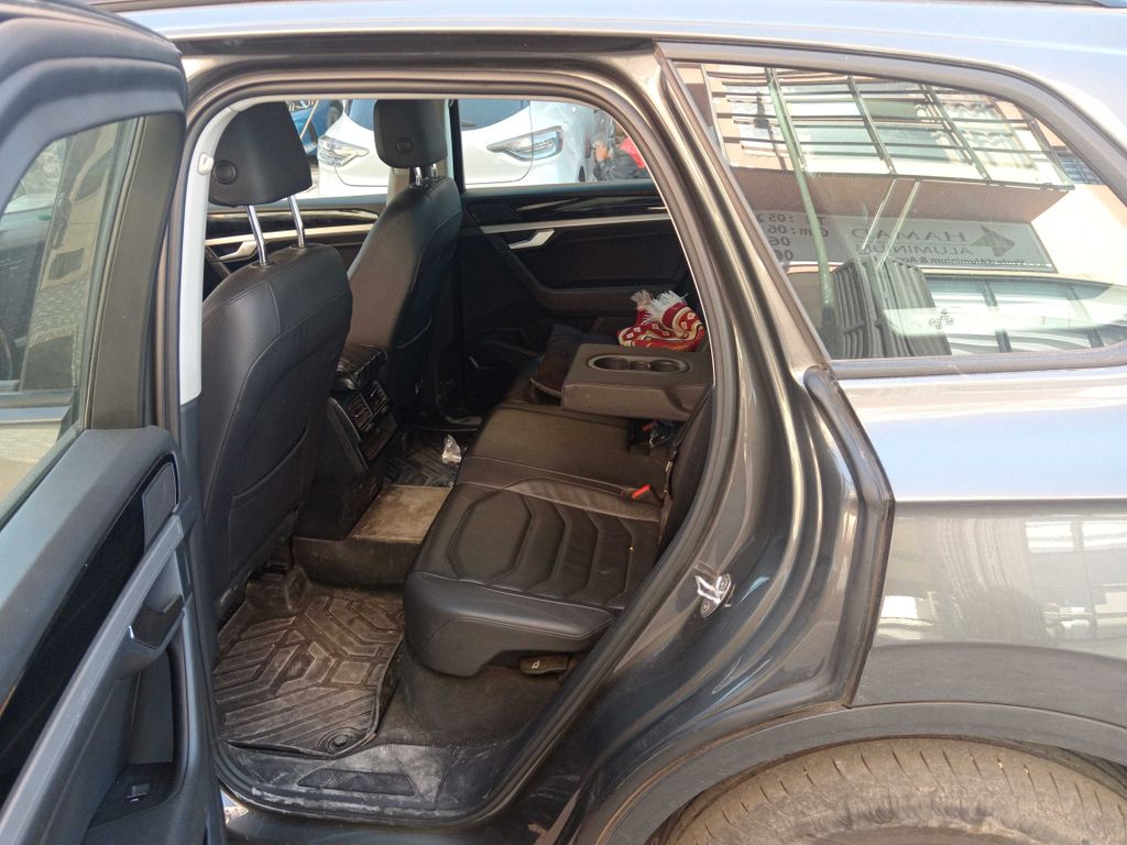 VOLKSWAGEN Touareg 2022