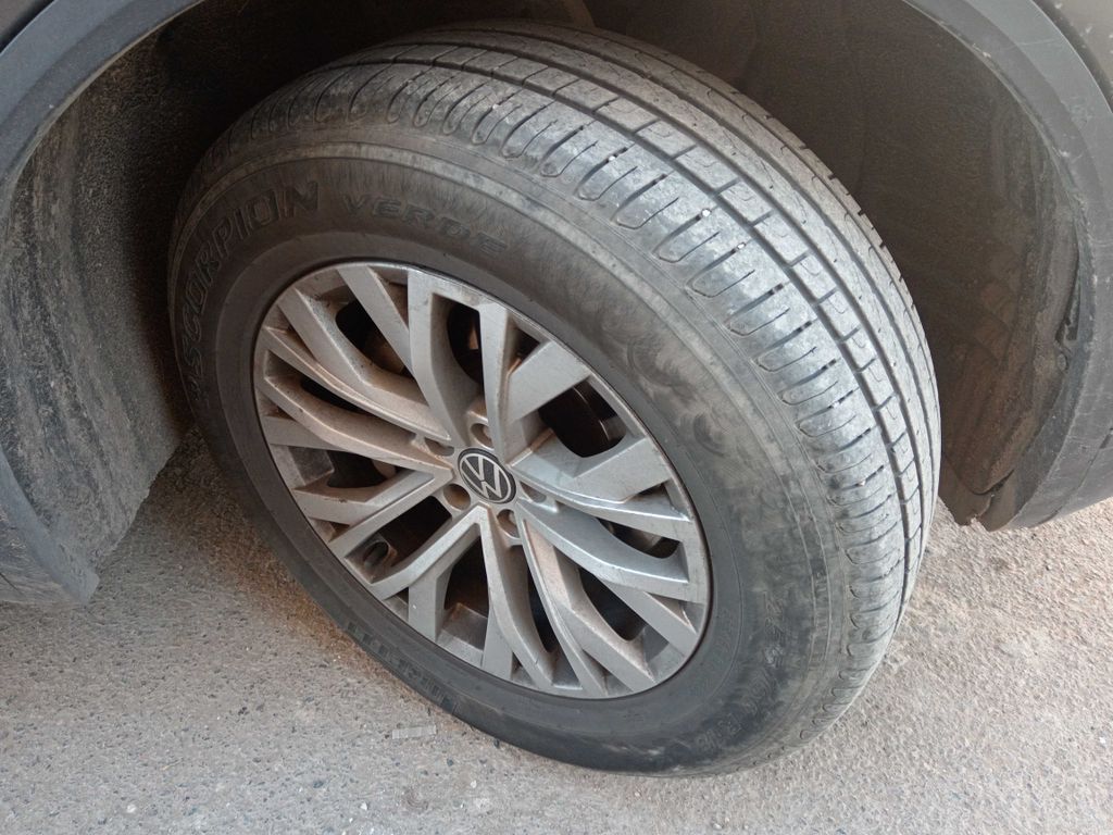 VOLKSWAGEN Touareg 2022