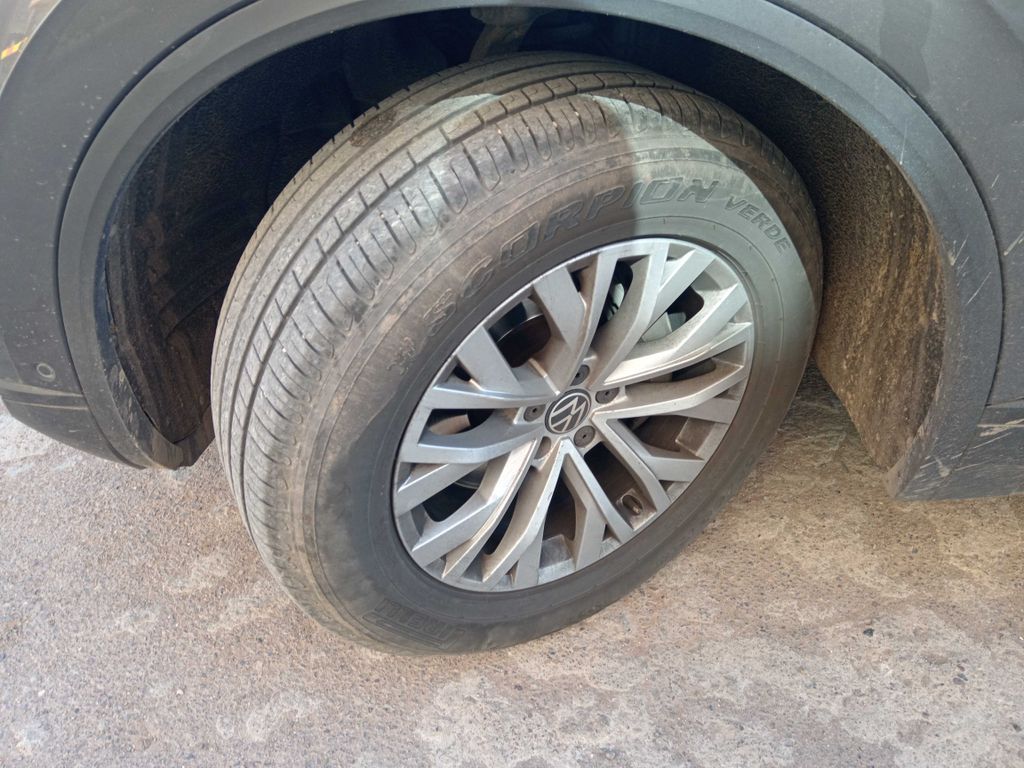 VOLKSWAGEN Touareg 2022