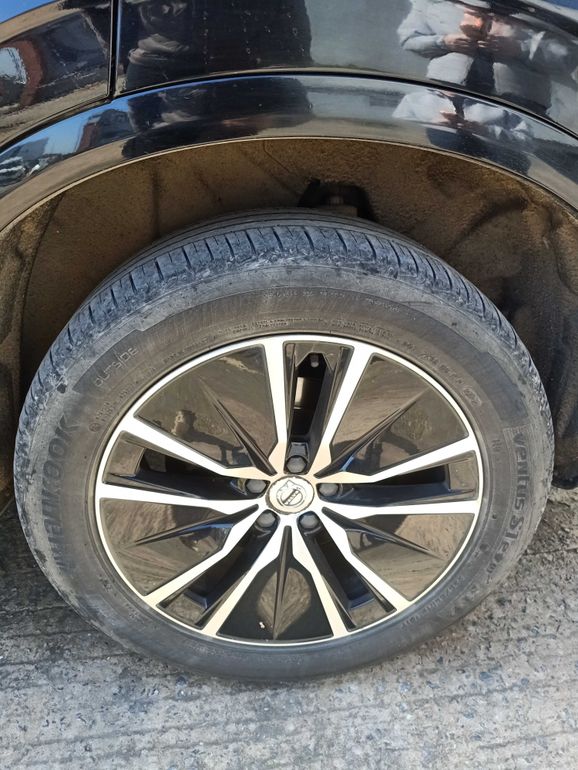 VOLVO XC90 2021