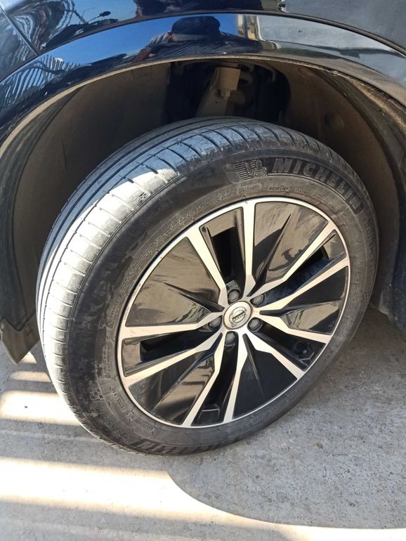VOLVO XC90 2021