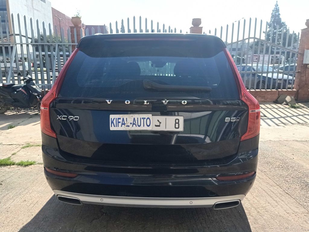 VOLVO XC90 2021