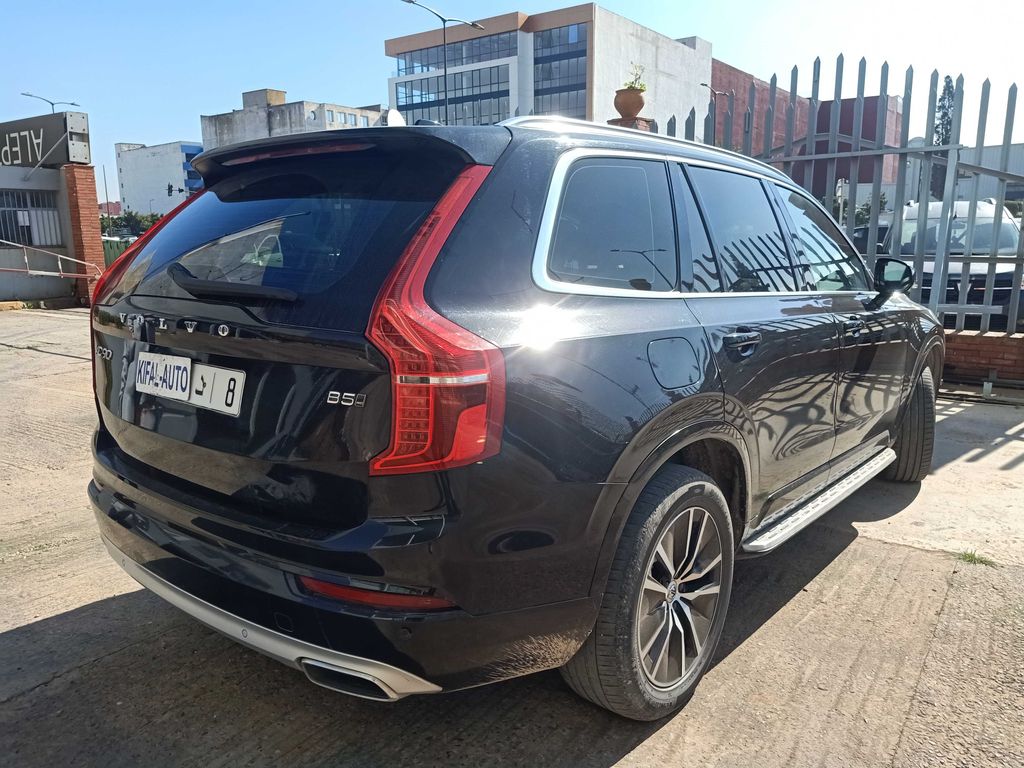VOLVO XC90 2021