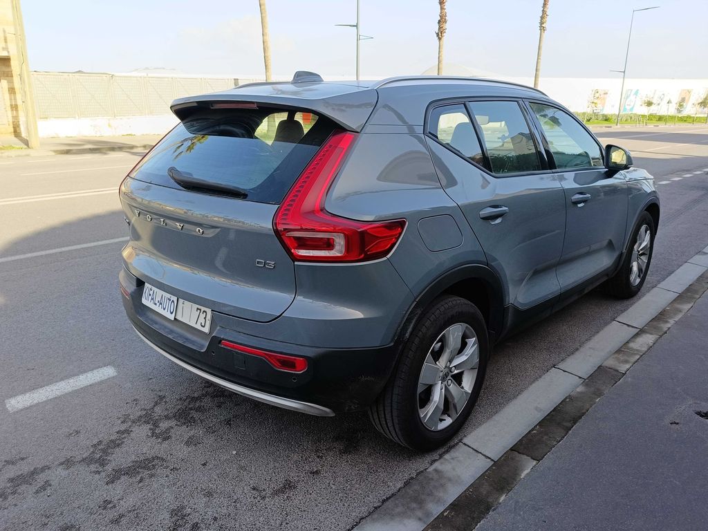 VOLVO XC40 2019