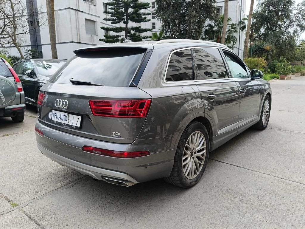 AUDI Q7 2017