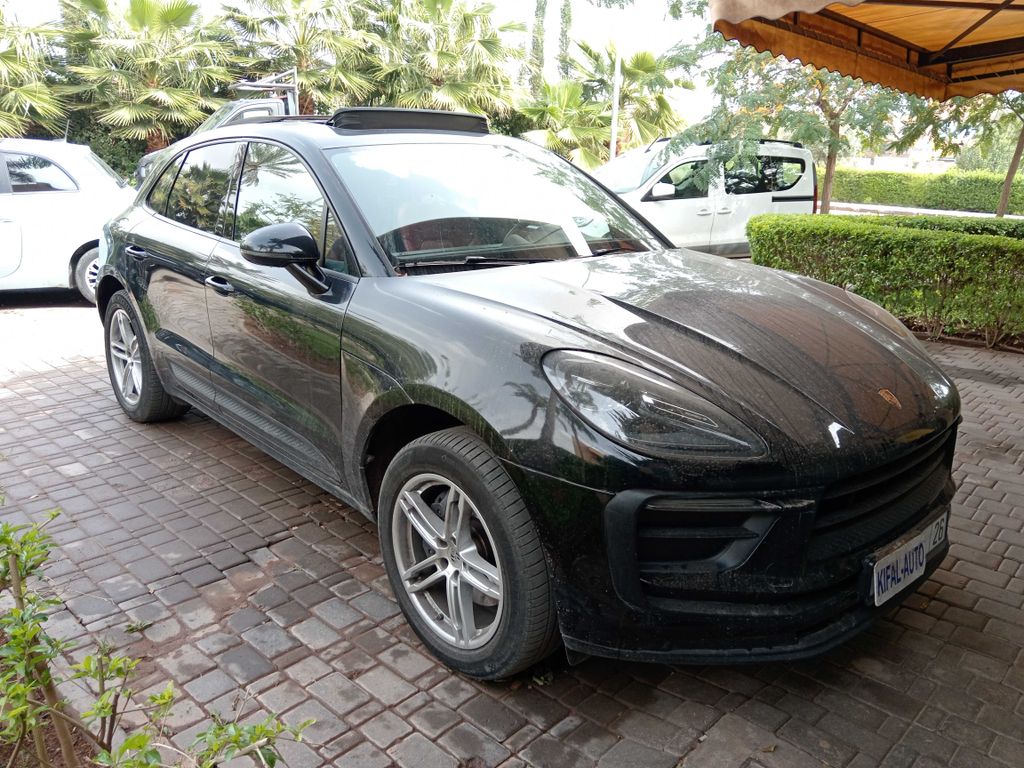 PORSCHE Macan 2024