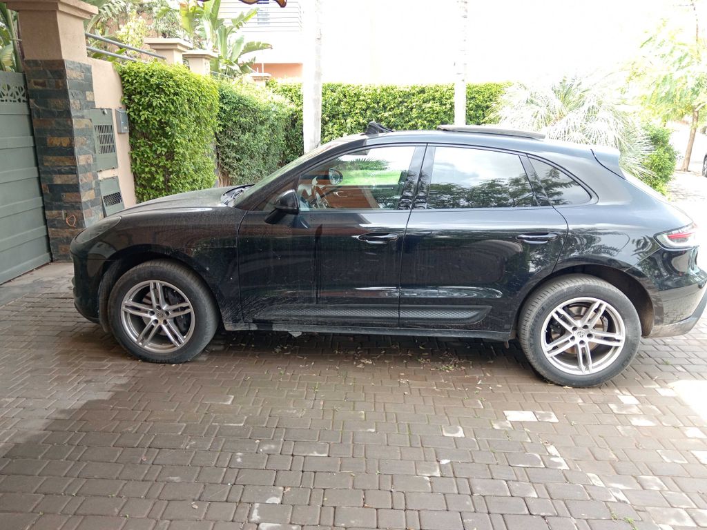 PORSCHE Macan 2024