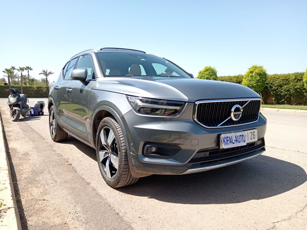 VOLVO XC40 2018