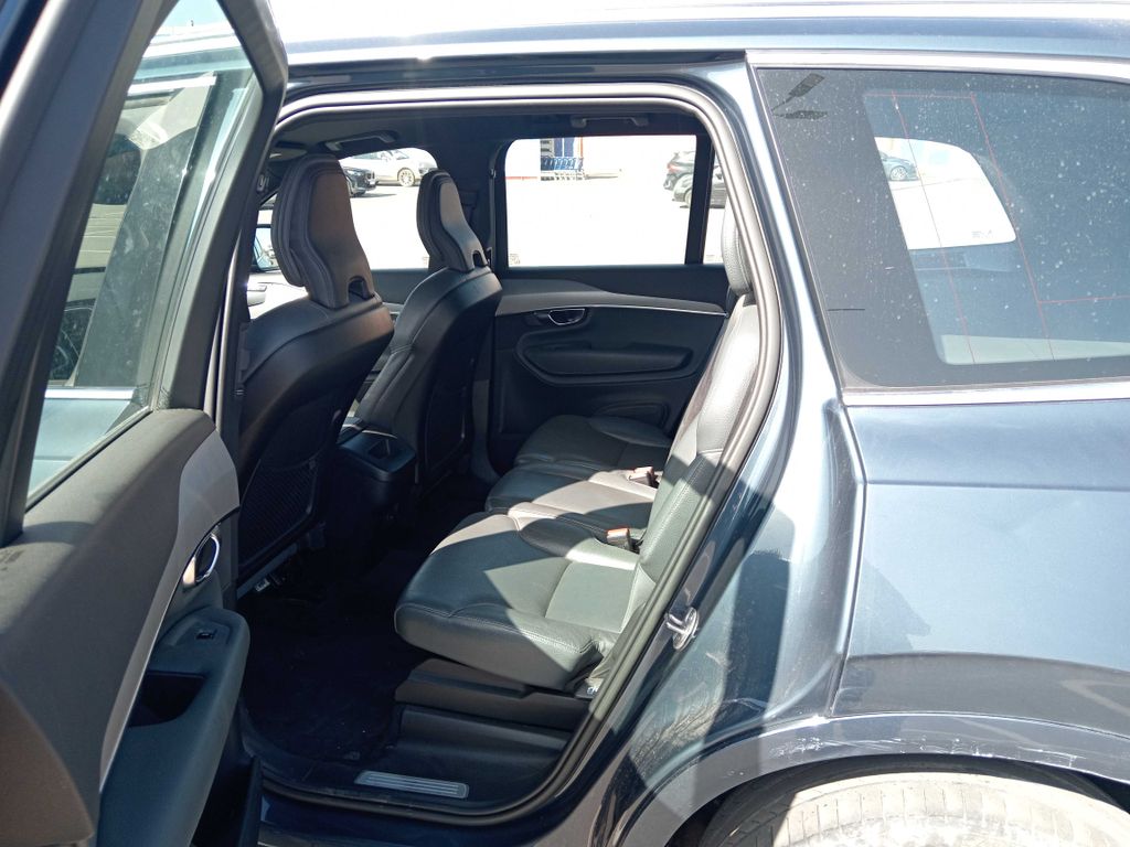 VOLVO XC90 2022