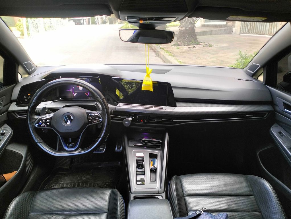 VOLKSWAGEN Golf 2021