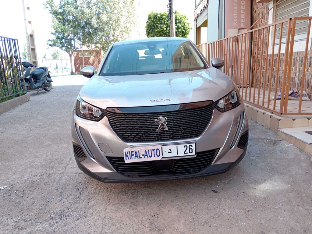 PEUGEOT 2008 2021