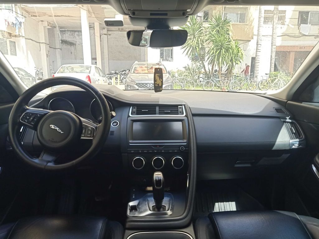 JAGUAR E-Pace 2018