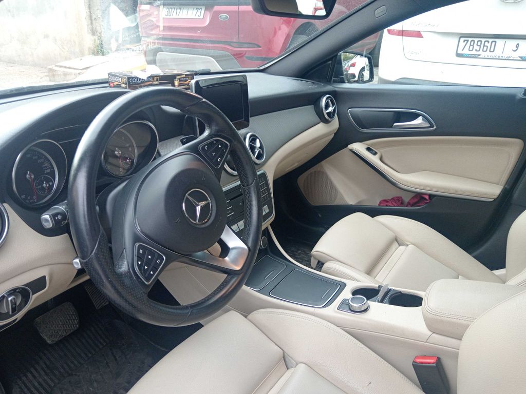 MERCEDES-BENZ CLA 2018