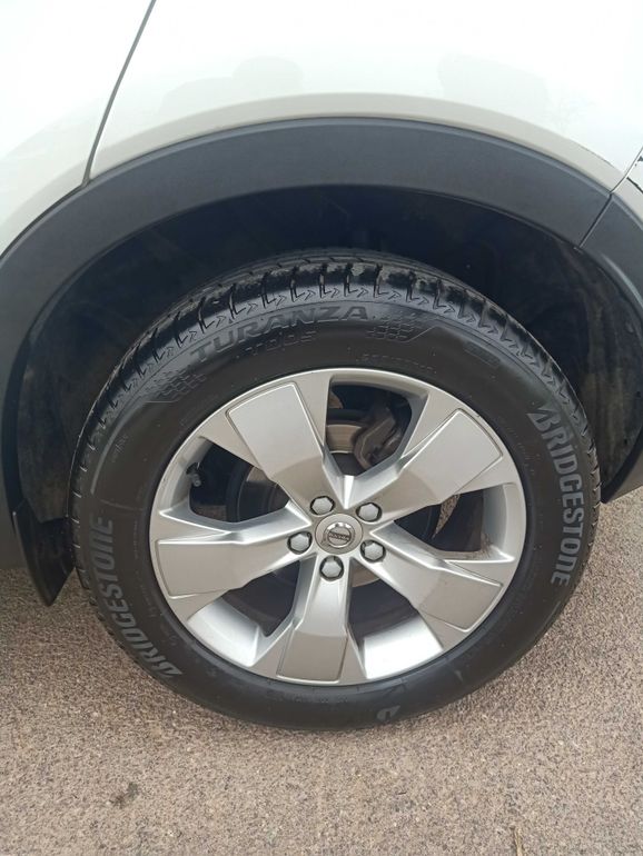 VOLVO XC40 2021
