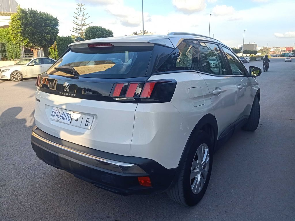 PEUGEOT 3008 2017