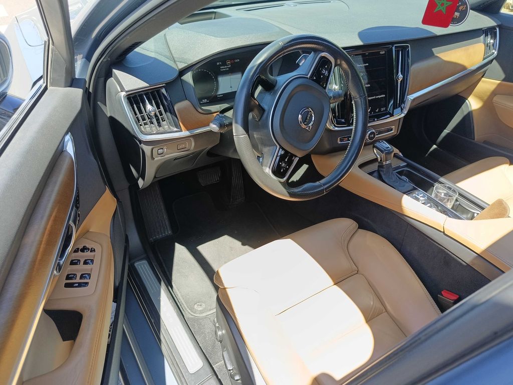 VOLVO S90 2021