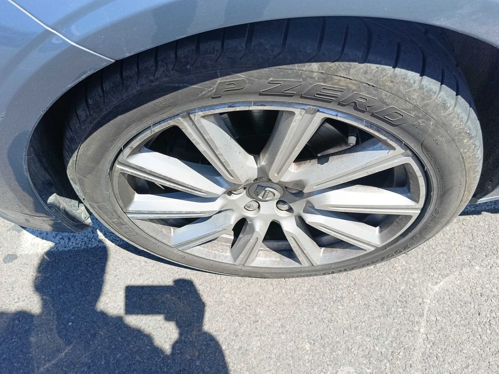 VOLVO S90 2021