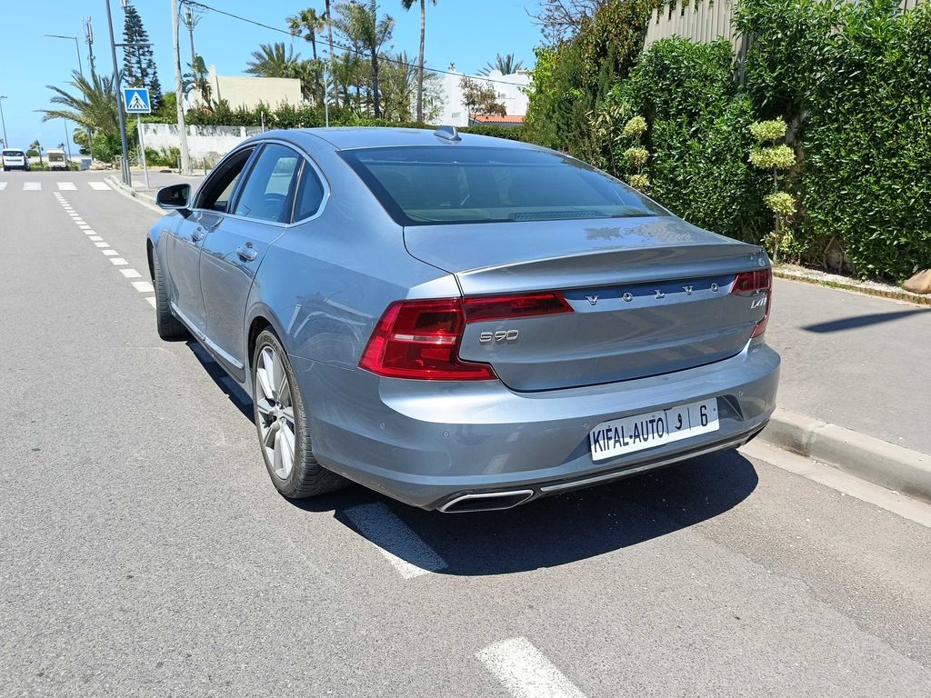 VOLVO S90 2021