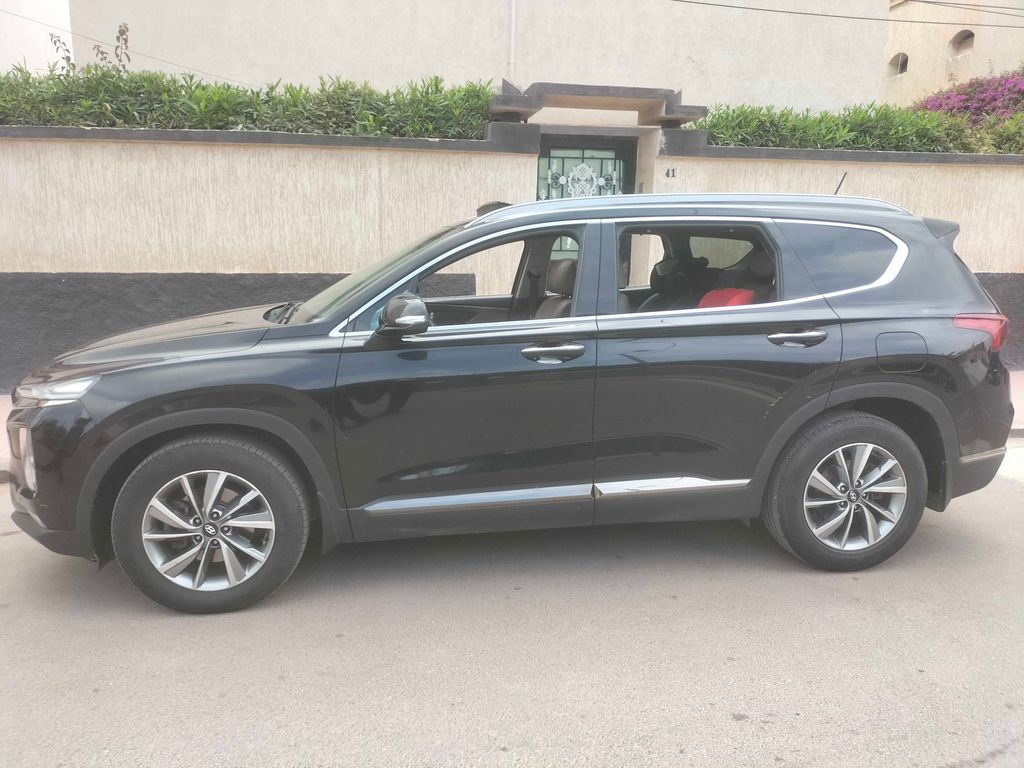 HYUNDAI Grand Santa Fe 2019