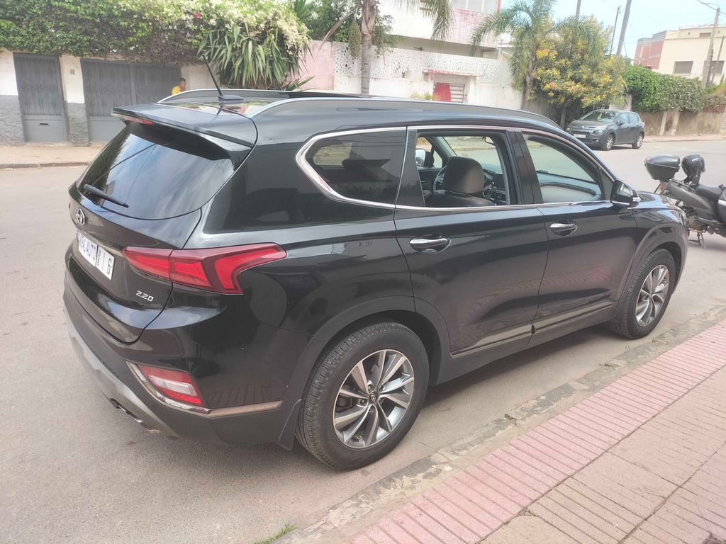 HYUNDAI Grand Santa Fe 2019