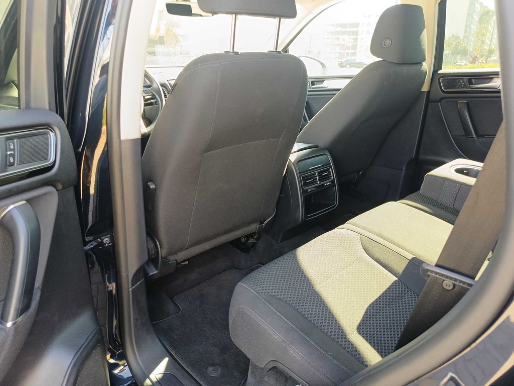 VOLKSWAGEN Touareg 2017
