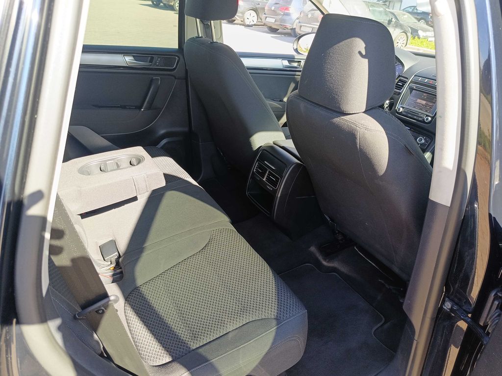 VOLKSWAGEN Touareg 2017