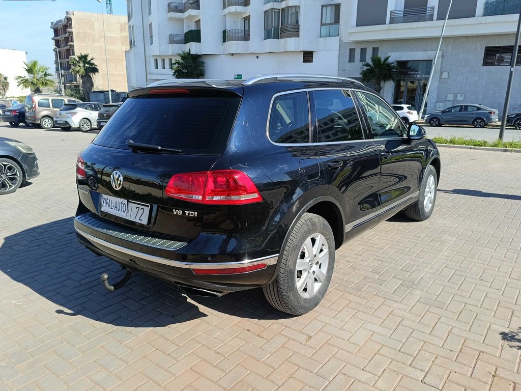 VOLKSWAGEN Touareg 2017