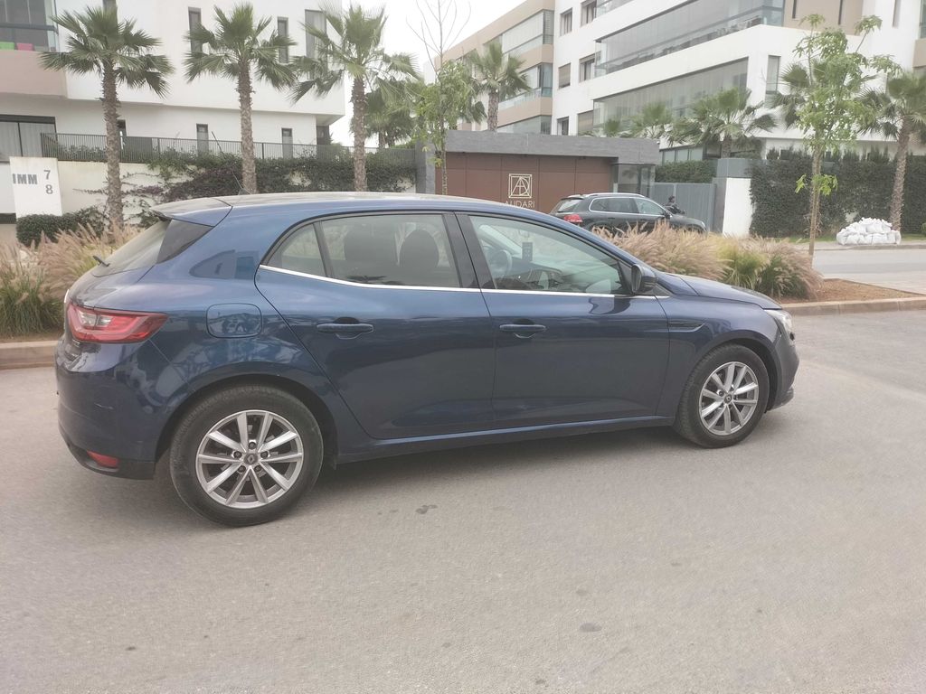 RENAULT Megane 2016
