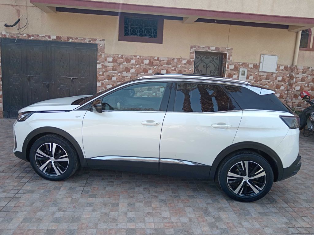 PEUGEOT 3008 2022