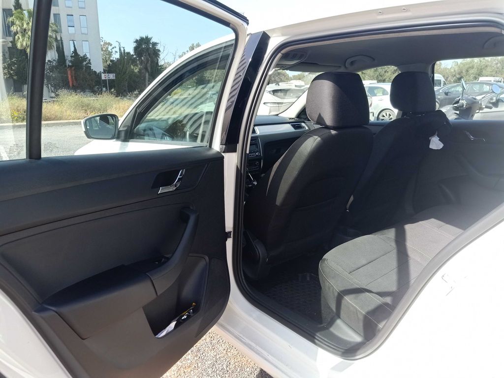 SKODA Rapid 2014