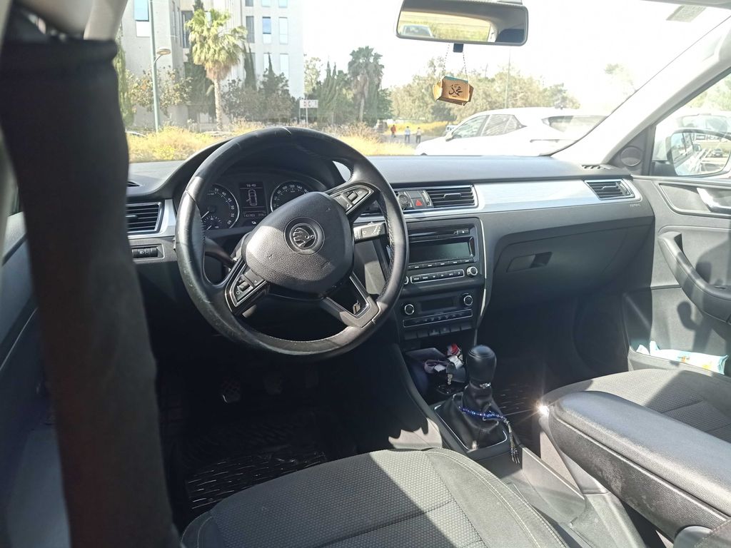 SKODA Rapid 2014
