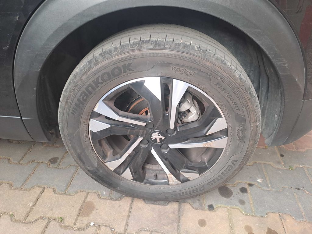 PEUGEOT 2008 2020
