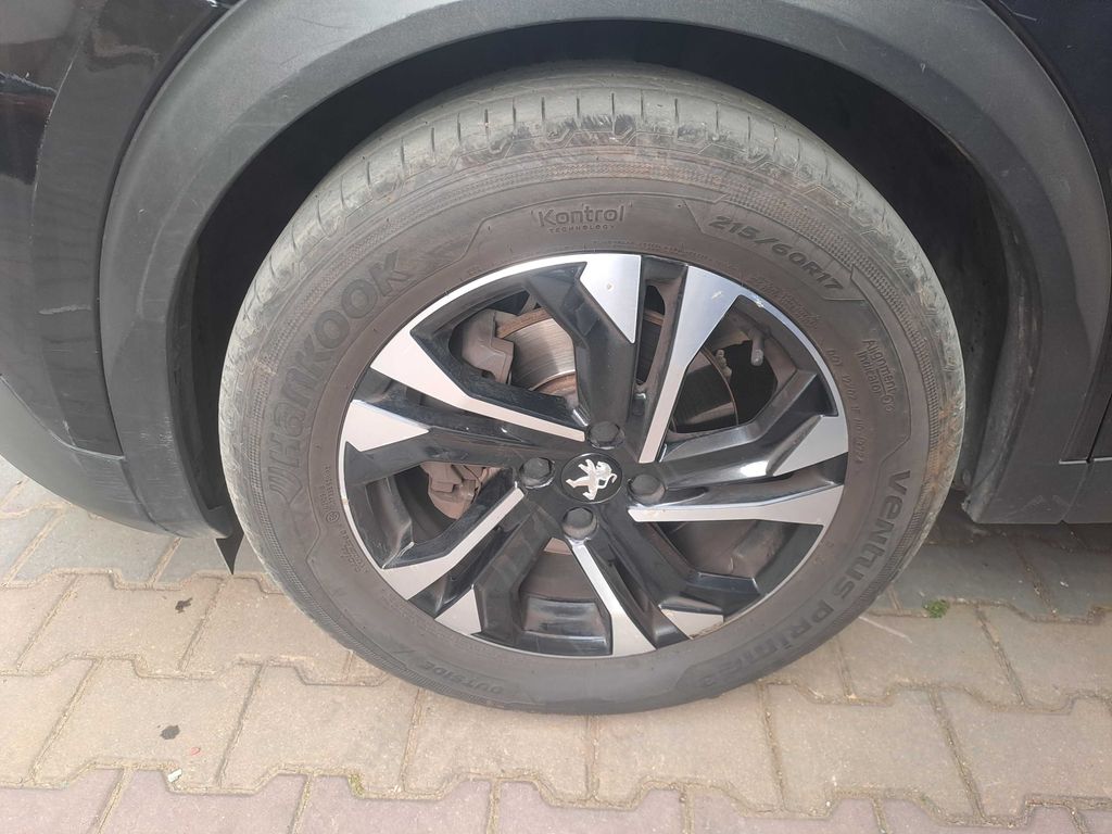 PEUGEOT 2008 2020