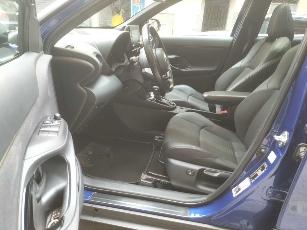 TOYOTA Yaris Cross 2023
