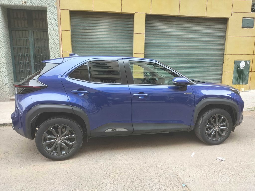 TOYOTA Yaris Cross 2023