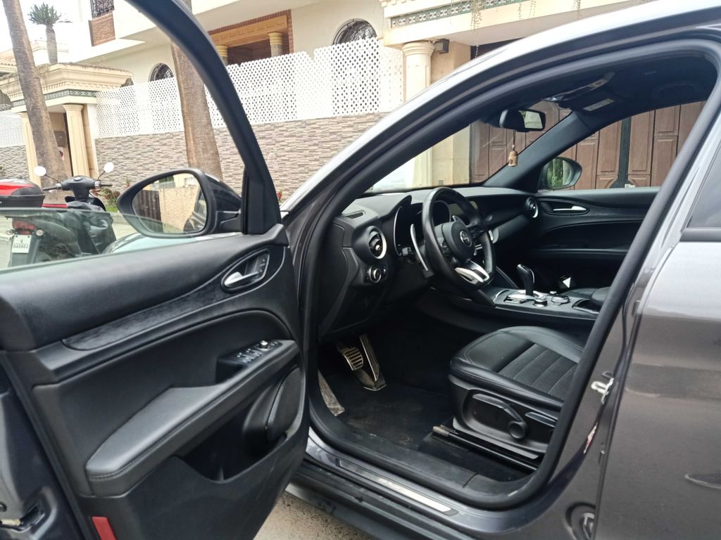 ALFA ROMEO Stelvio 2023