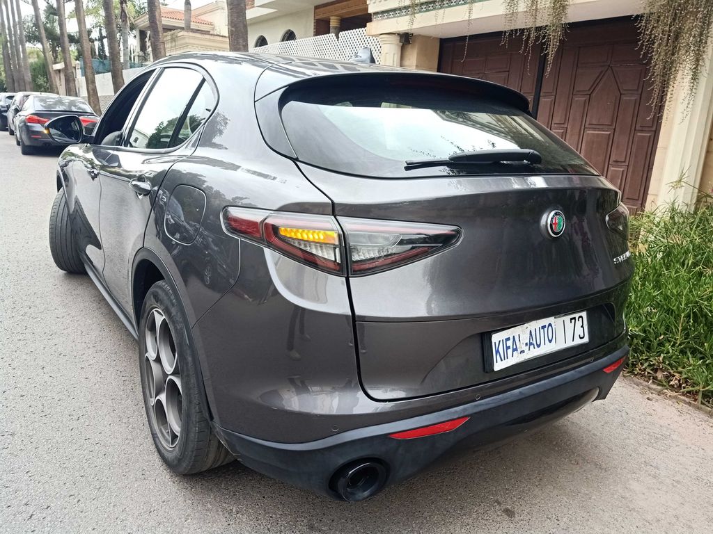 ALFA ROMEO Stelvio 2023