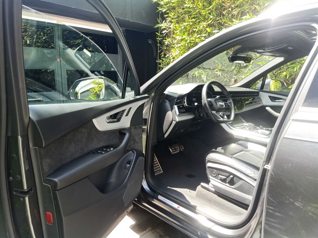 AUDI Q7 2020