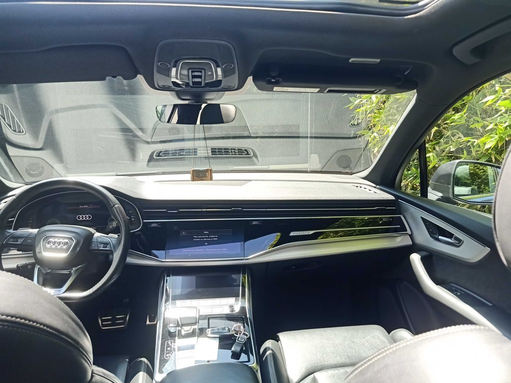 AUDI Q7 2020