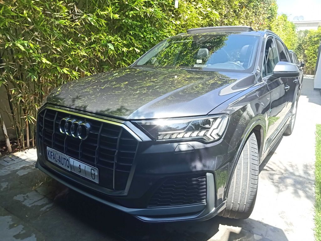 AUDI Q7 2020